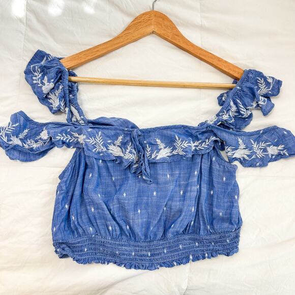 American Eagle Blue Embroidered Off Shoulder Crop Top Boho Peasant Style EUC M - Picture 1 of 4